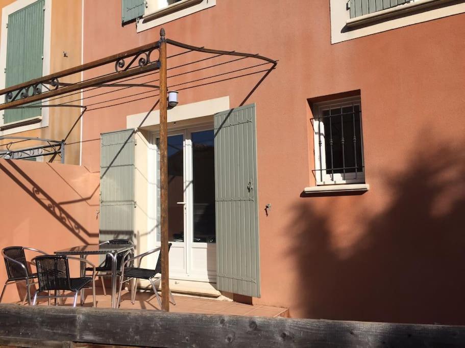 Gite Les Coquelicots 2 Quartier Residentiel リル・シュル・ラ・ソルギュ エクステリア 写真
